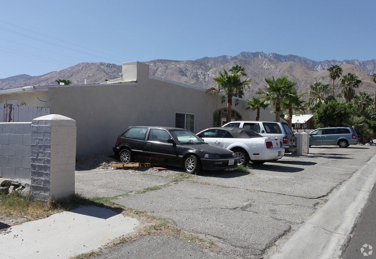 Foto del edificio - 443 E Chuckwalla Rd