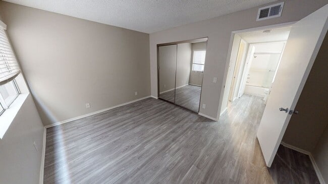Interior Photo - 12617 OXNARD