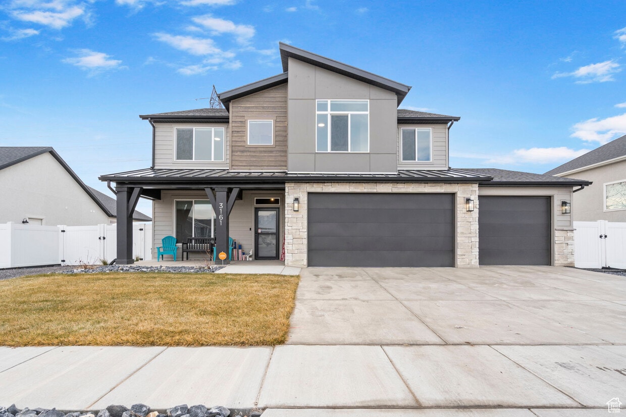 Primary Photo - 3161 N 3150 W