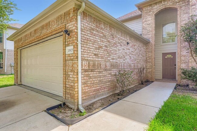 Building Photo - 20825 Penny Royal Dr