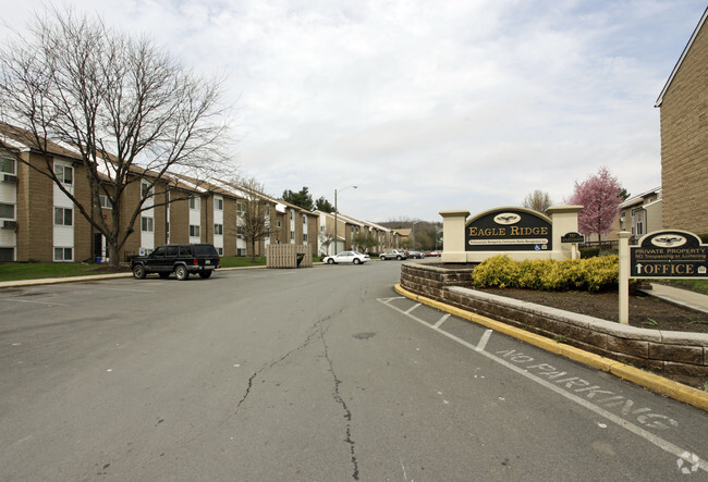 Building Photo - Eagle Ridge Apartments