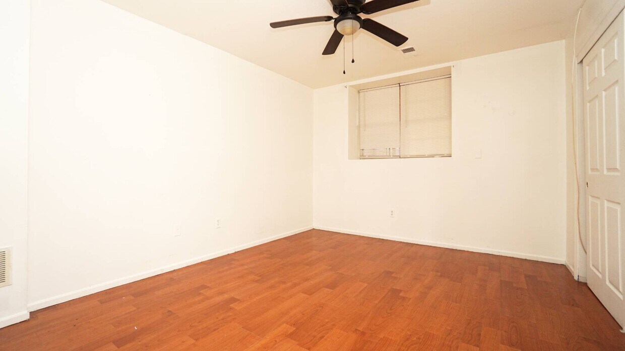 Foto del edificio - 212 Pond Way