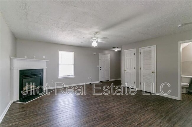Foto del edificio - 256 Turnstone Rd