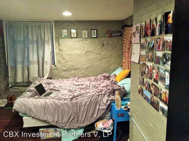 Foto del edificio - 1034 Murray Hill Ave