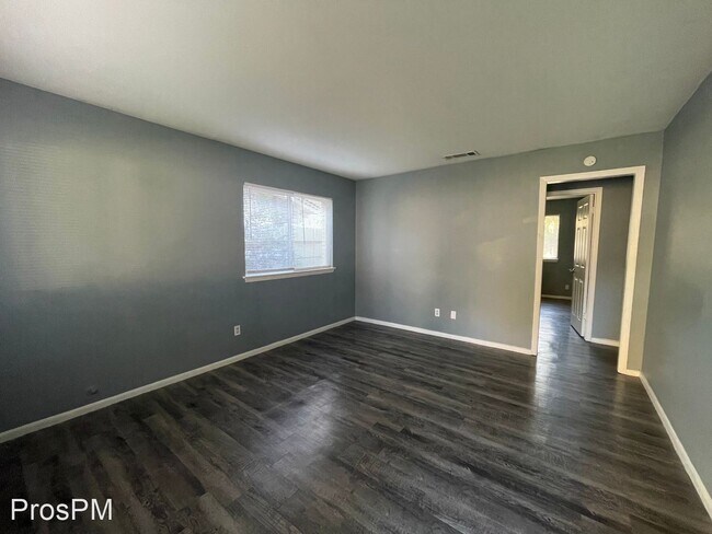 Foto del edificio - 3 br, 1.5 bath House - 945 Marlene Drive