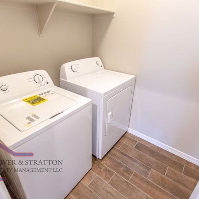 Building Photo - 10978 W Melvin St - 3 BR, 2 BA -
