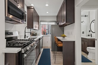 Building Photo - 410 Lucas Ave