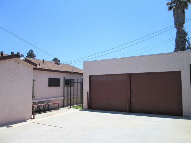 Foto del edificio - 10953 S Vermont Ave