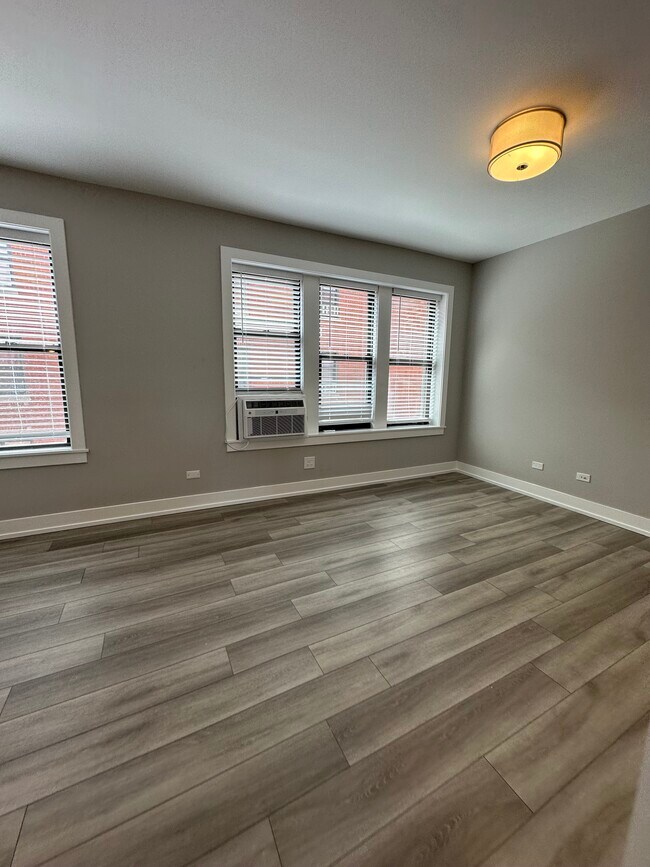 Foto del edificio - 3943 N Janssen Ave