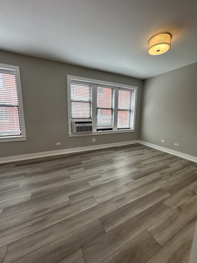 Foto del edificio - 3943 N Janssen Ave