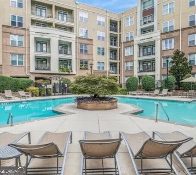 Foto del edificio - 390 17th St NW