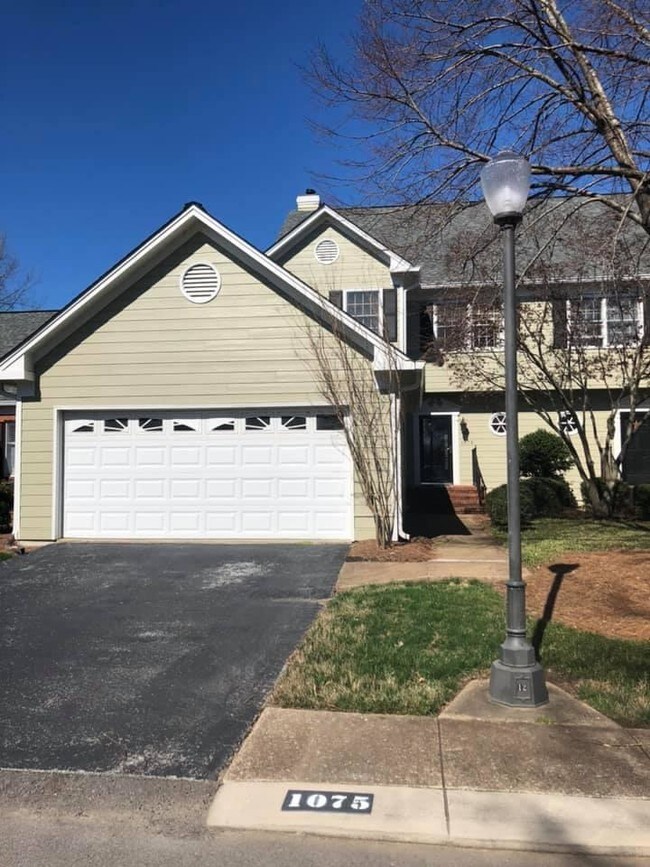 Building Photo - 1075 Constitution Dr