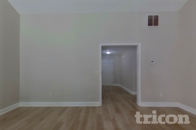 Foto del edificio - 231 W Oak St