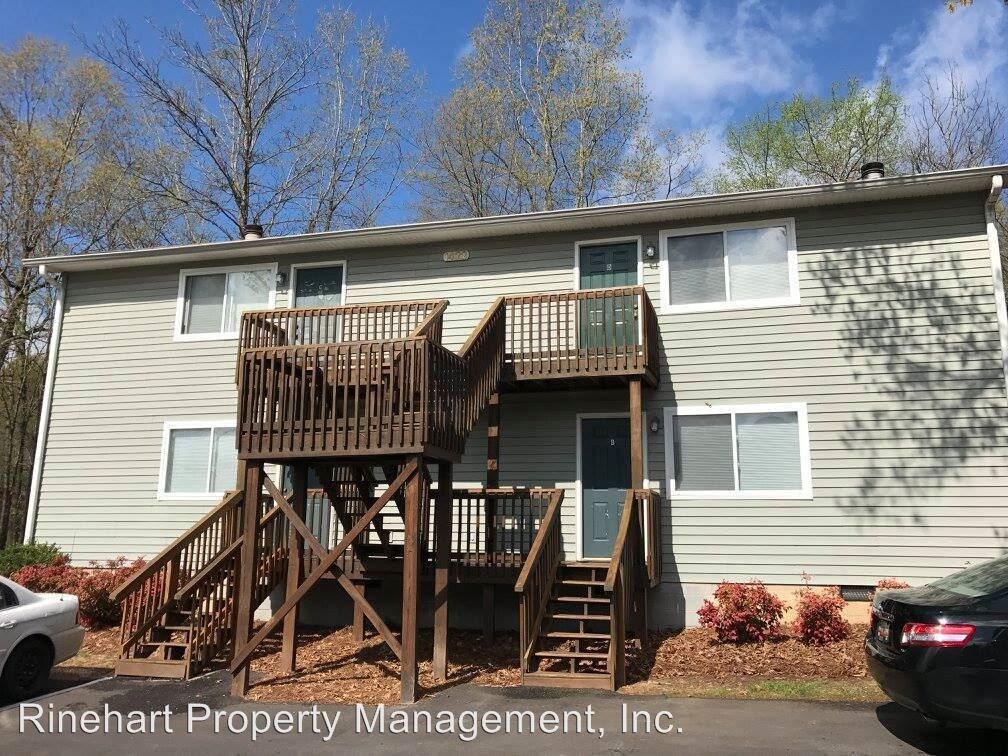 Foto principal - 1420 Riverview Rd