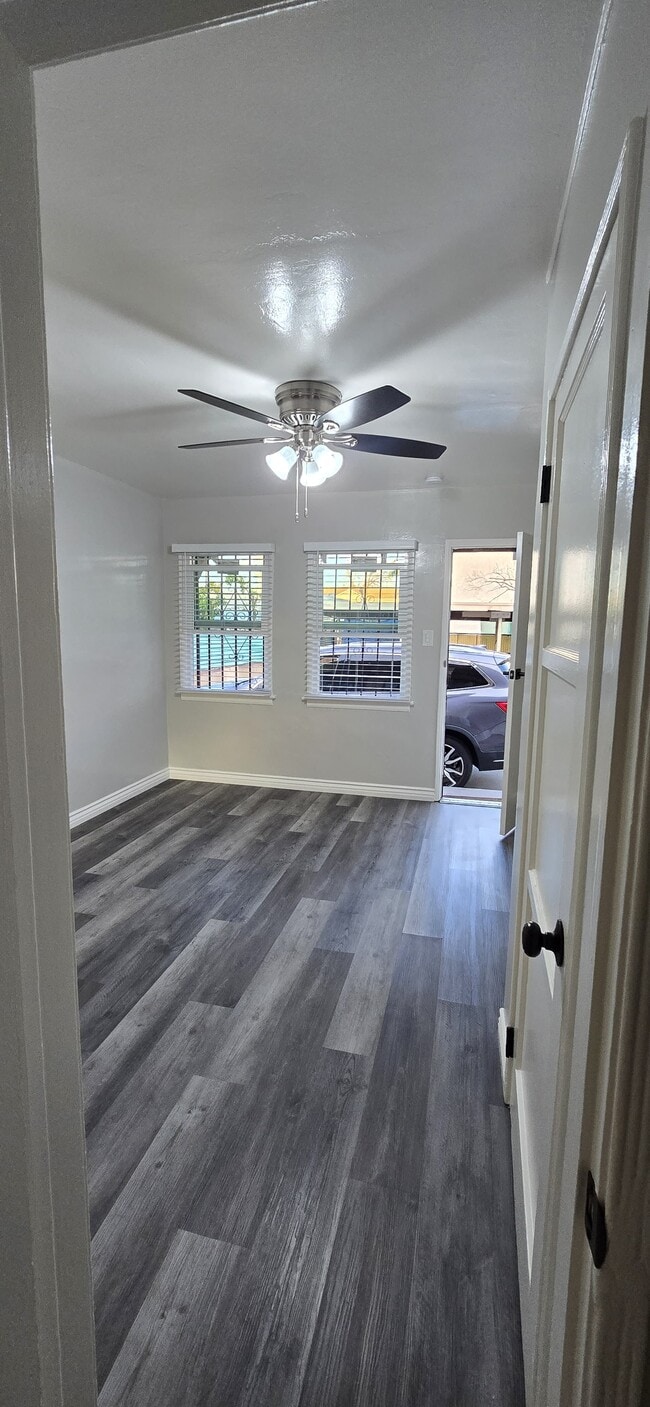 Foto del edificio - 5727 Loveland St