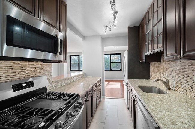 Photo - 201 St Pauls Ave Apartment
