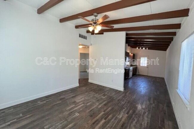 Foto del edificio - 2119 E Griffith Way