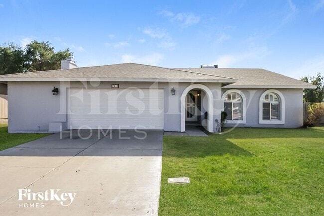 Building Photo - 2413 W Estrella Dr