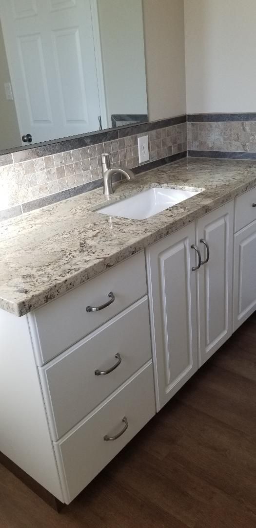 Foto del edificio - 3 Bedroom 2 Bath in Reedley California