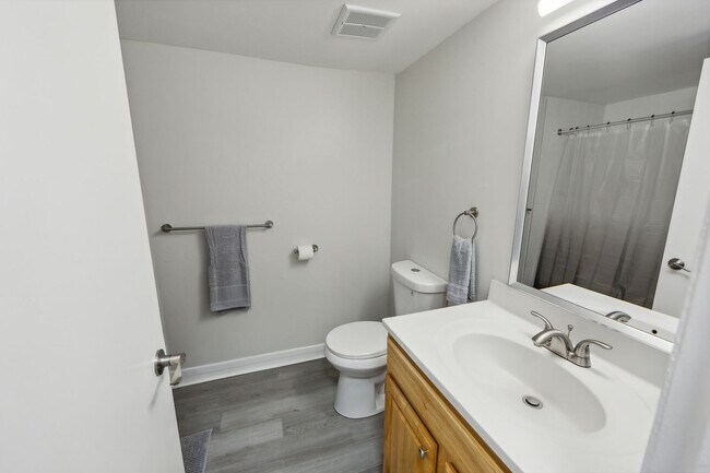 Building Photo - 1019 Wharton Dr