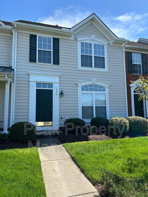 Primary Photo - 904 Pale Moon Dr