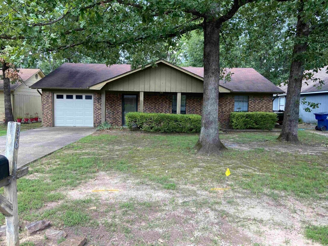 36 Oak Forest Loop, Maumelle, AR 72113 House Rental in Maumelle, AR
