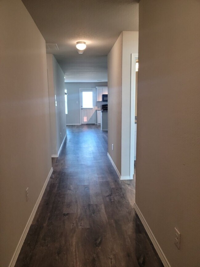Building Photo - Bulverde/ Hidden Trail Subdivision