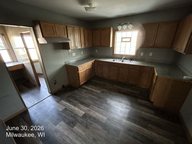 Building Photo - 2720 N 52nd St