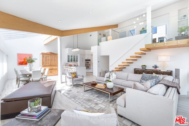 Building Photo - 18 Union Jack St