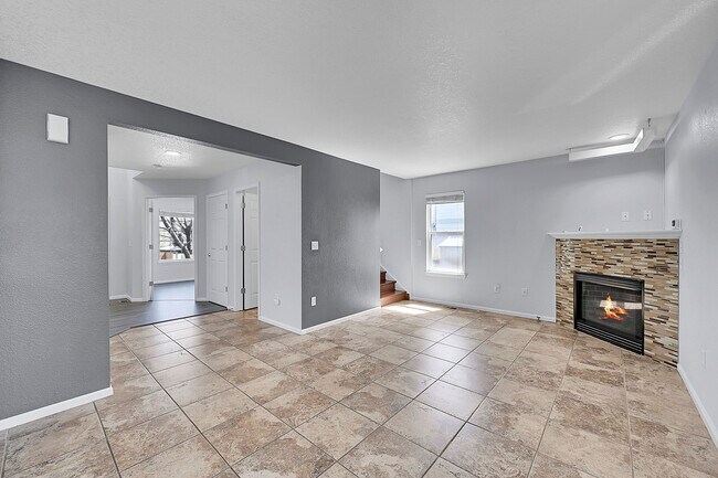 Building Photo - 6431 Raleigh Ct