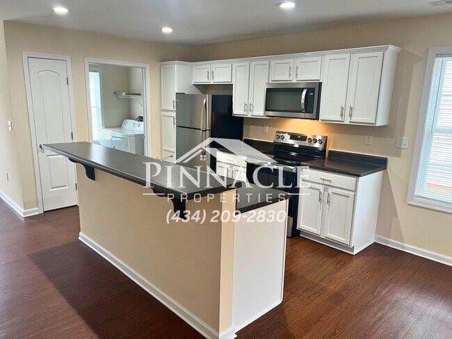 Building Photo - 749 Old Graves Mill Rd