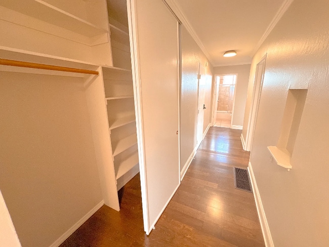 Building Photo - 12 Linden Ave