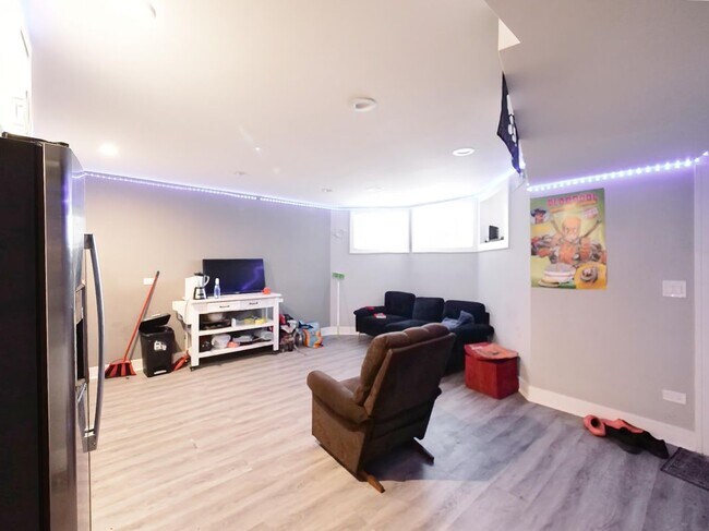 Foto del edificio - 4347 S Vincennes Ave