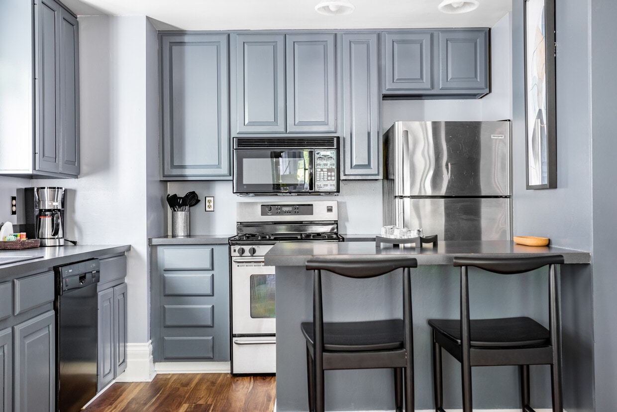 Primary Photo - 1629 13th Ave