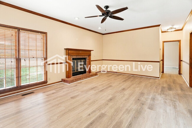 Foto del edificio - 6731 Remington Cir
