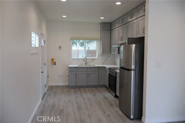 Foto del edificio - 10644 Fairhall St