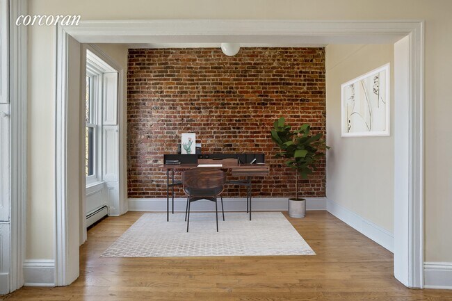 Building Photo - 376 3rd St