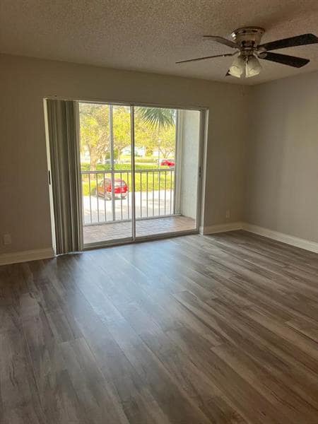 Building Photo - 2502 SE Anchorage Cove