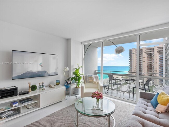 Foto del edificio - 6801 Collins Ave