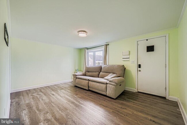 Foto del edificio - 515 Taney Ave