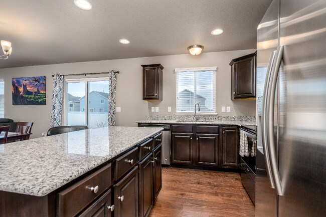 Building Photo - 5491 Clarence Dr