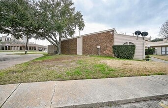 Building Photo - 1014 Graham Dr