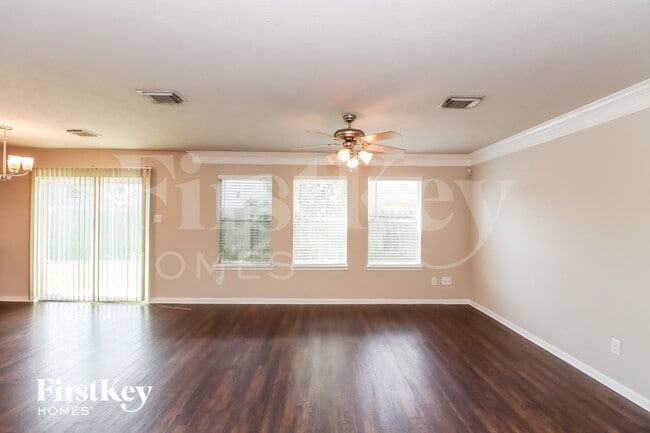 Foto del edificio - 7811 Brookfield St