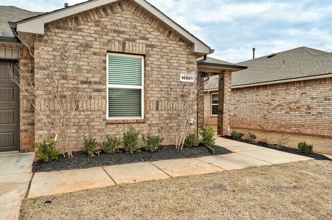 Building Photo - Immaculate Brand New 4BD/2BTH Home in Must...