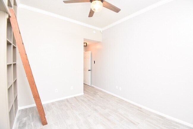 Foto del edificio - 23122 Beech Canyon Dr