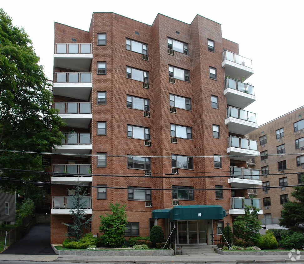 111 E Hartsdale Ave, Hartsdale, NY 10530 Apartments in Hartsdale, NY