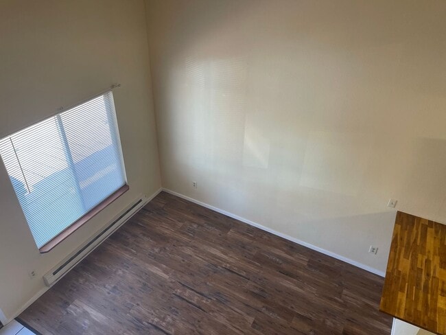 Foto del edificio - $1061 | 2BR/1BA | Cute Duplex in Fountain ...