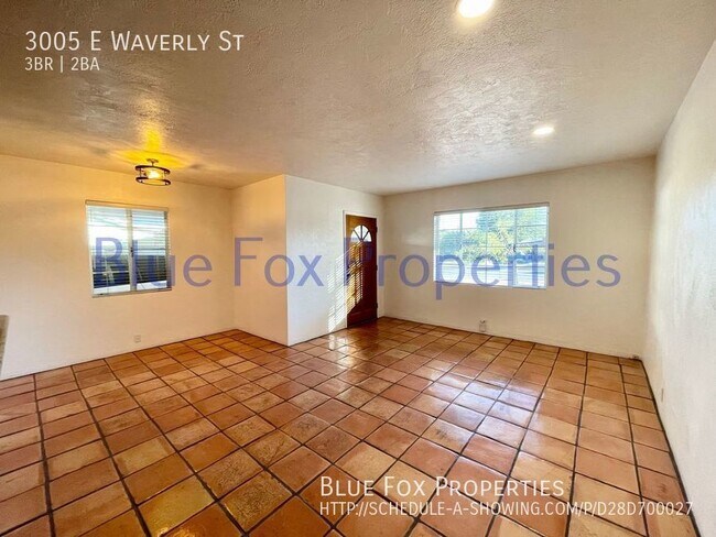 Building Photo - 3005 E Waverly St