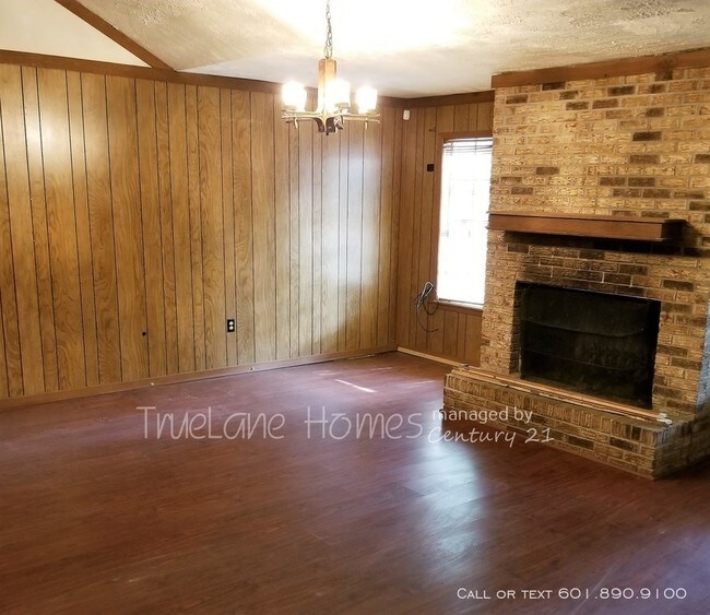 Foto del edificio - 2136 Thousand Oaks Dr