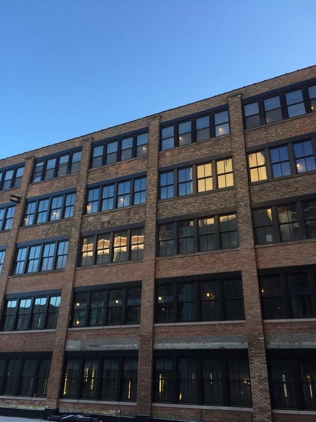 Building Photo - Welford Sanders Historic Lofts